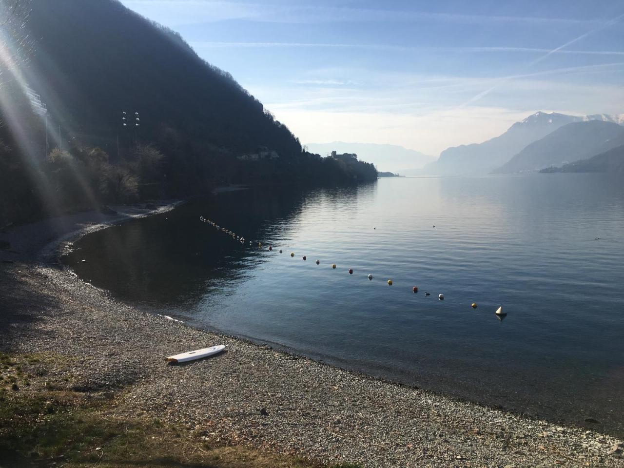 Riflessi Di Lago Dorio Luaran gambar